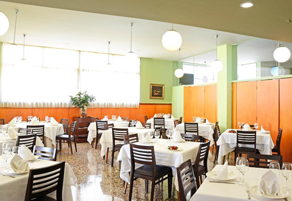 Hostal La Viuda Pobra De Trives Buitenkant foto